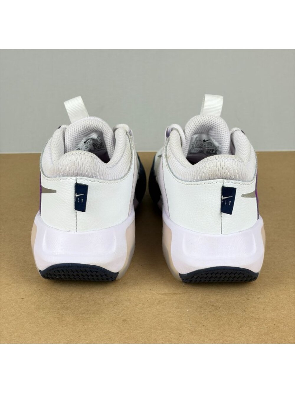 Nike Zoom Crossover Game Mode Basketball Shoes Youth 4Y White Purple Athletic - Picture 4 of 10